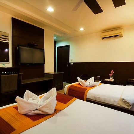 Hotel Amaltas International - Delhi-16 New Delhi Extérieur photo