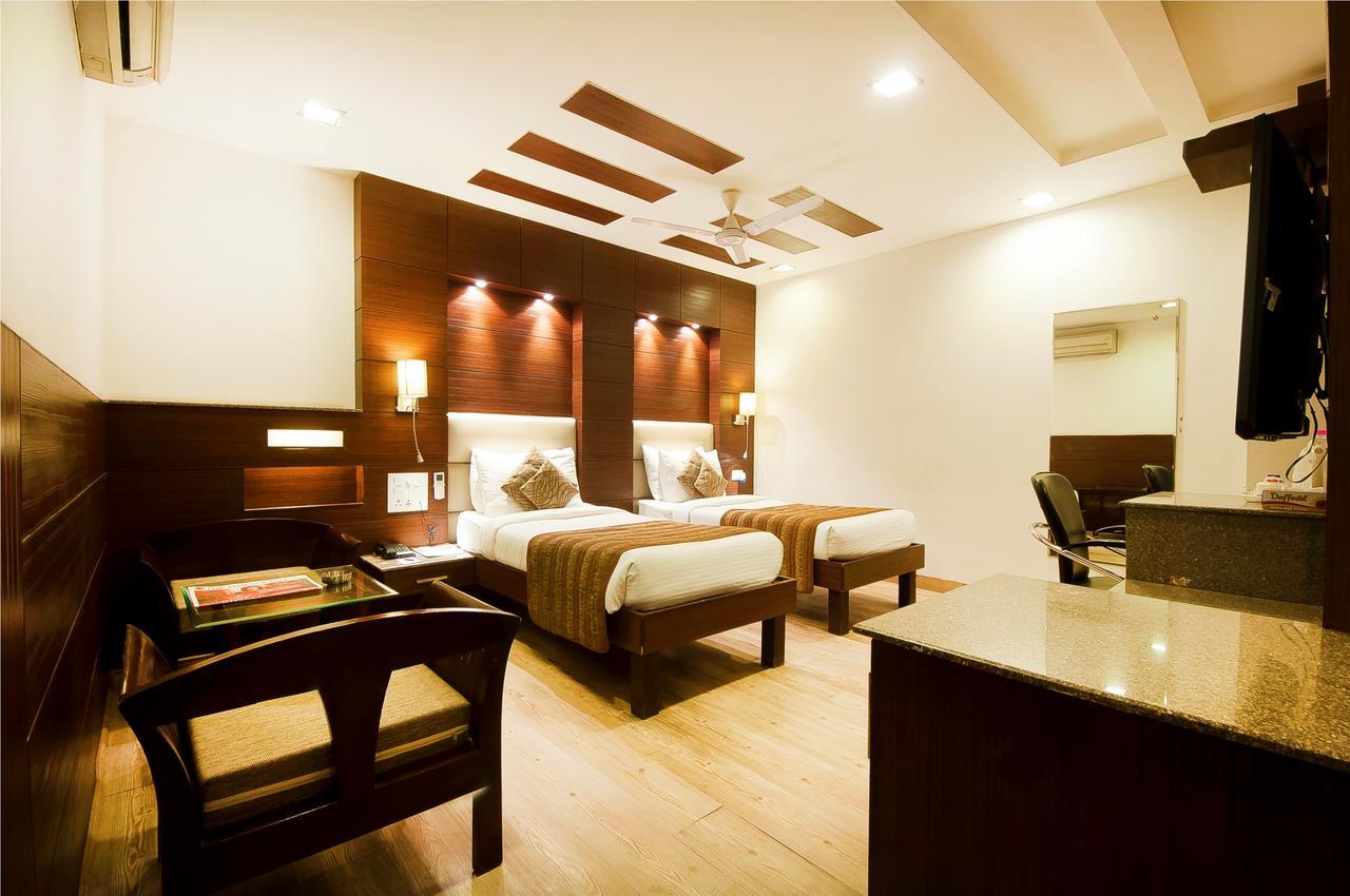Hotel Amaltas International - Delhi-16 New Delhi Extérieur photo