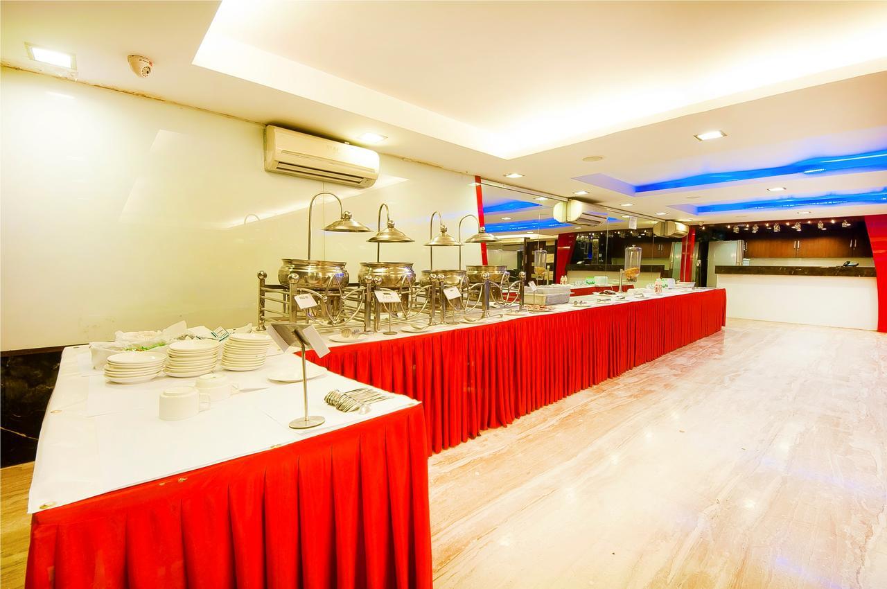 Hotel Amaltas International - Delhi-16 New Delhi Extérieur photo