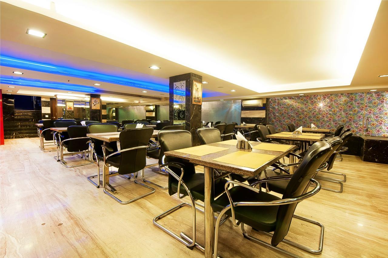 Hotel Amaltas International - Delhi-16 New Delhi Extérieur photo