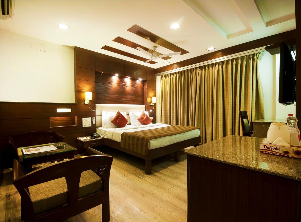 Hotel Amaltas International - Delhi-16 New Delhi Extérieur photo
