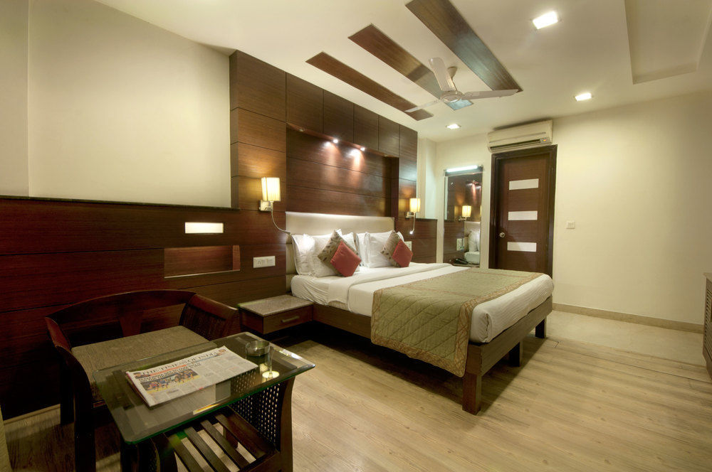 Hotel Amaltas International - Delhi-16 New Delhi Extérieur photo