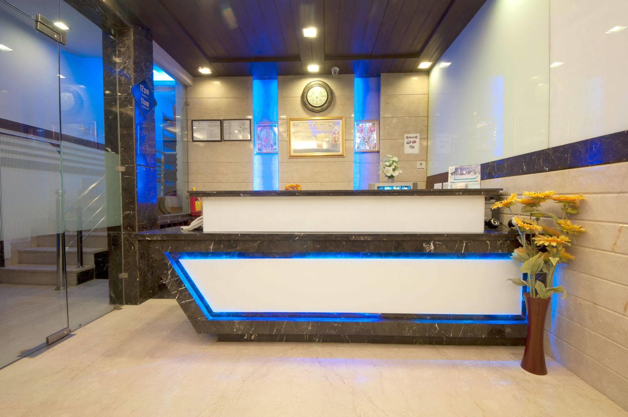 Hotel Amaltas International - Delhi-16 New Delhi Extérieur photo
