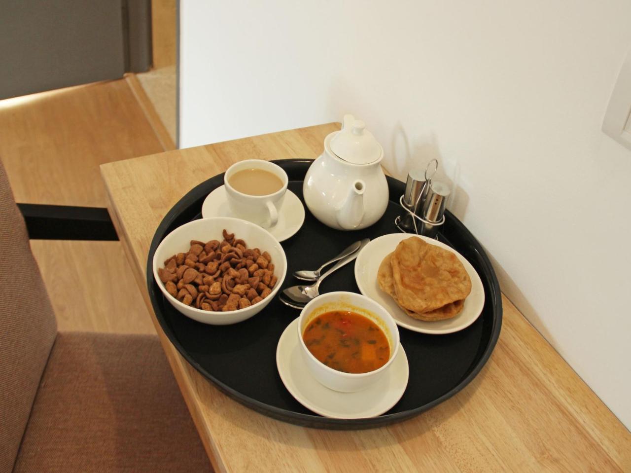 Hotel Amaltas International - Delhi-16 New Delhi Extérieur photo