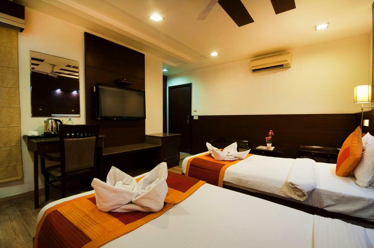 Hotel Amaltas International - Delhi-16 New Delhi Extérieur photo