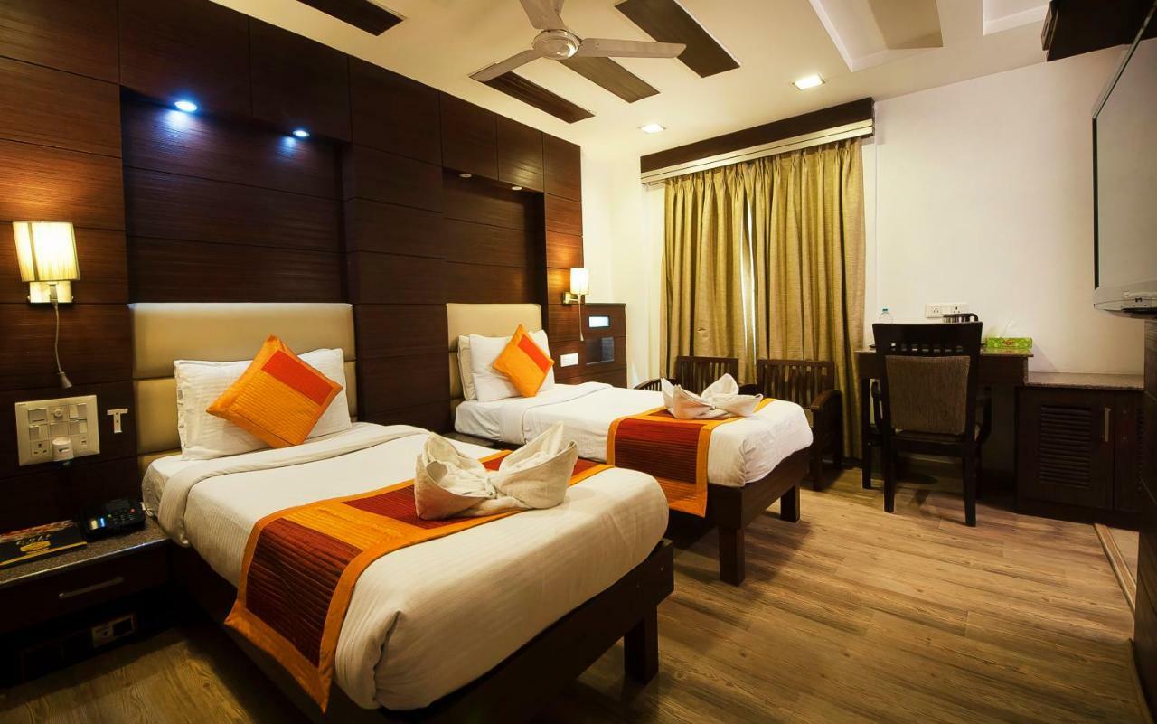 Hotel Amaltas International - Delhi-16 New Delhi Extérieur photo