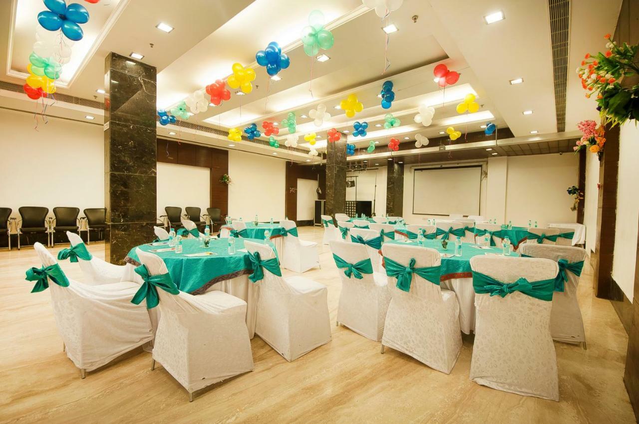 Hotel Amaltas International - Delhi-16 New Delhi Extérieur photo