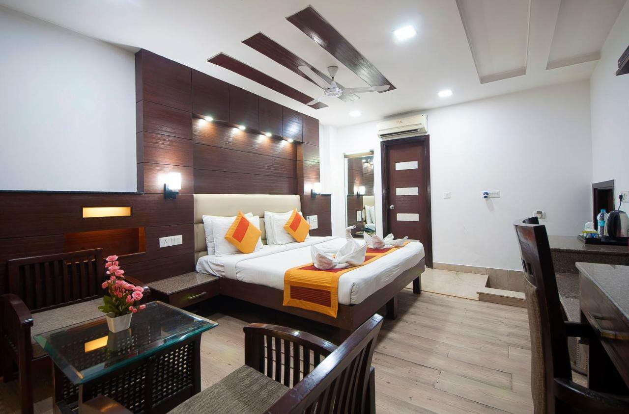 Hotel Amaltas International - Delhi-16 New Delhi Extérieur photo