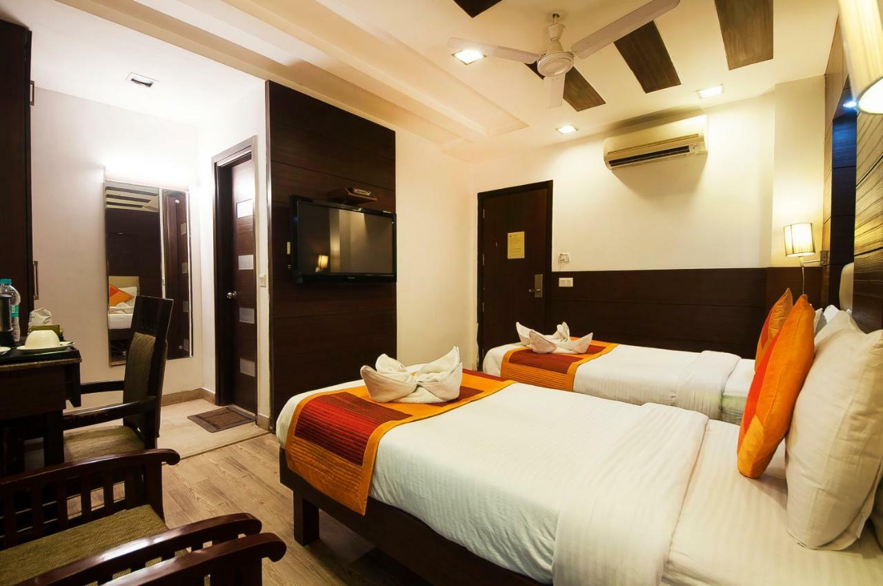 Hotel Amaltas International - Delhi-16 New Delhi Extérieur photo