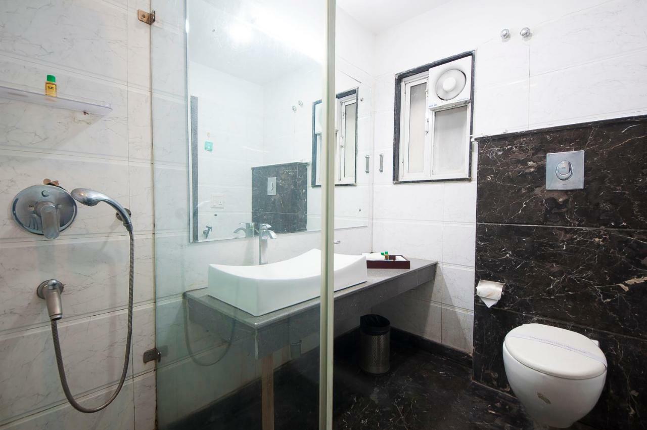 Hotel Amaltas International - Delhi-16 New Delhi Extérieur photo